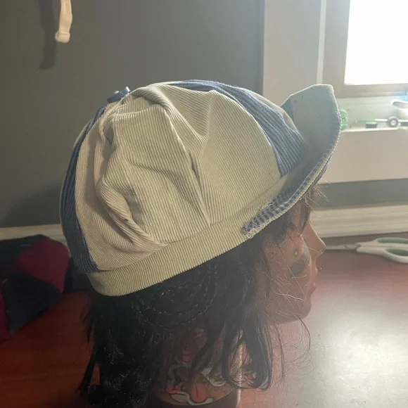 Custom hat - Picture 3 of 6